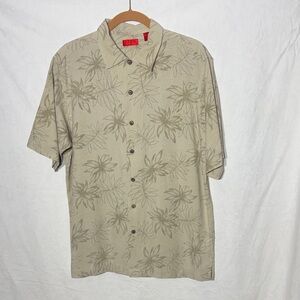 Izod Men's Tan Leaf Pattern Shirt